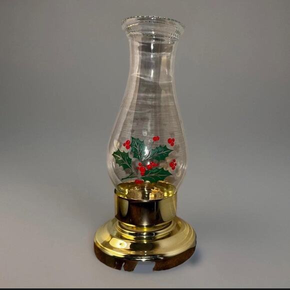 Vintage Brass Hurricane Candle Lamp + 2 Holiday Glass Shades Christmas Decor - Picture 4 of 10